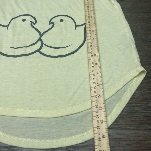 Peeps Womens Shirt Size Medium 7-9 Yellow Black Tee Short Sleeve Easter Peeps - Picture 5 of 7